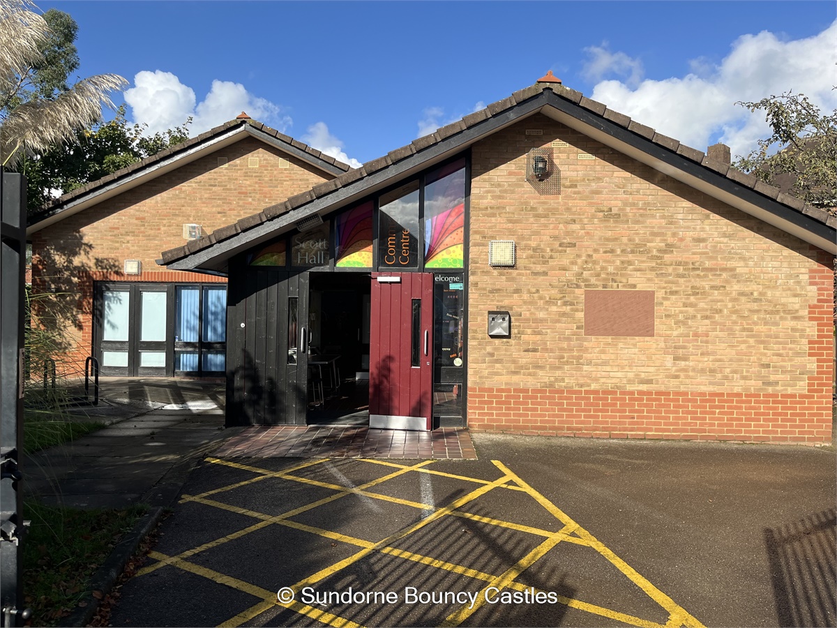 Indoor Hall Bouncy Castle Inflatable Hire in Bedfordshire & St Neots